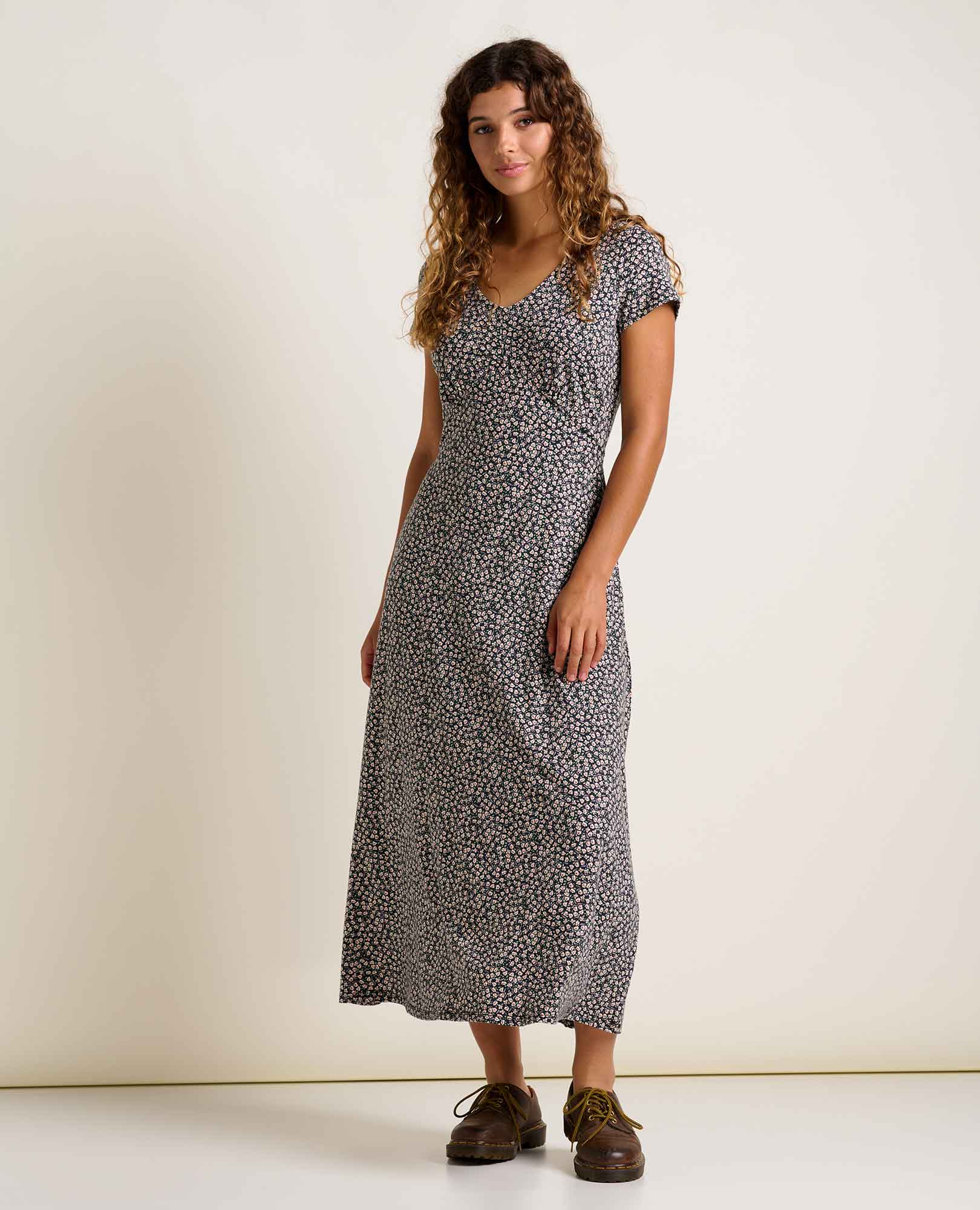 Toad & Co Rose Midi Short Sleeve Dress - True Navy Retro Print - XL Toad & Co Rose Midi Short Sleeve Dress - True Navy Retro Print - XL