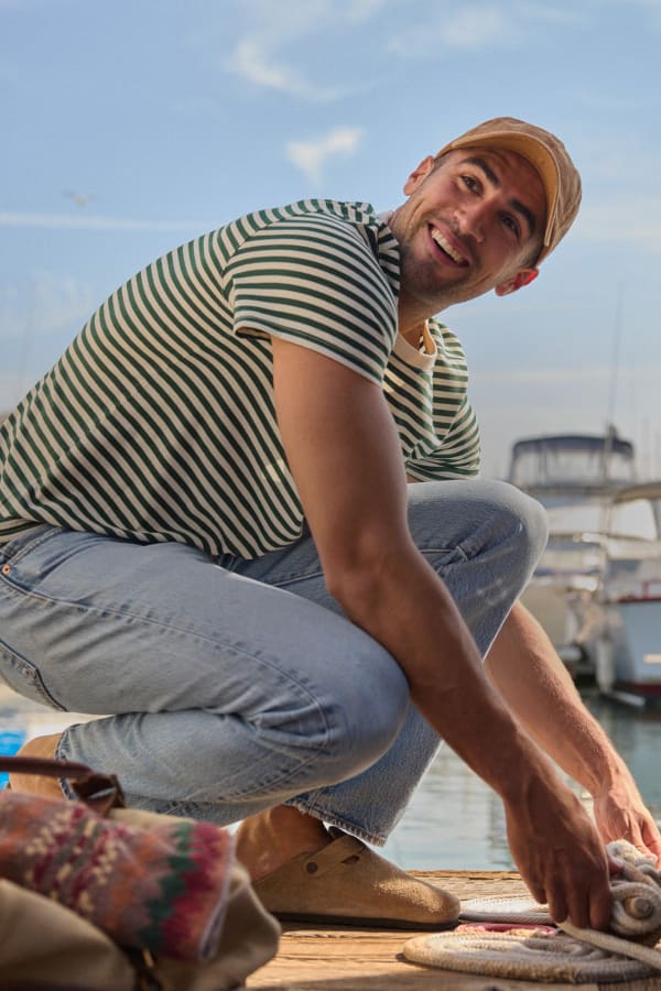 S26-TeeGuide-NavPanel-M.jpg