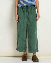 msg:Collette is 5'9 ½" and is wearing a size small.