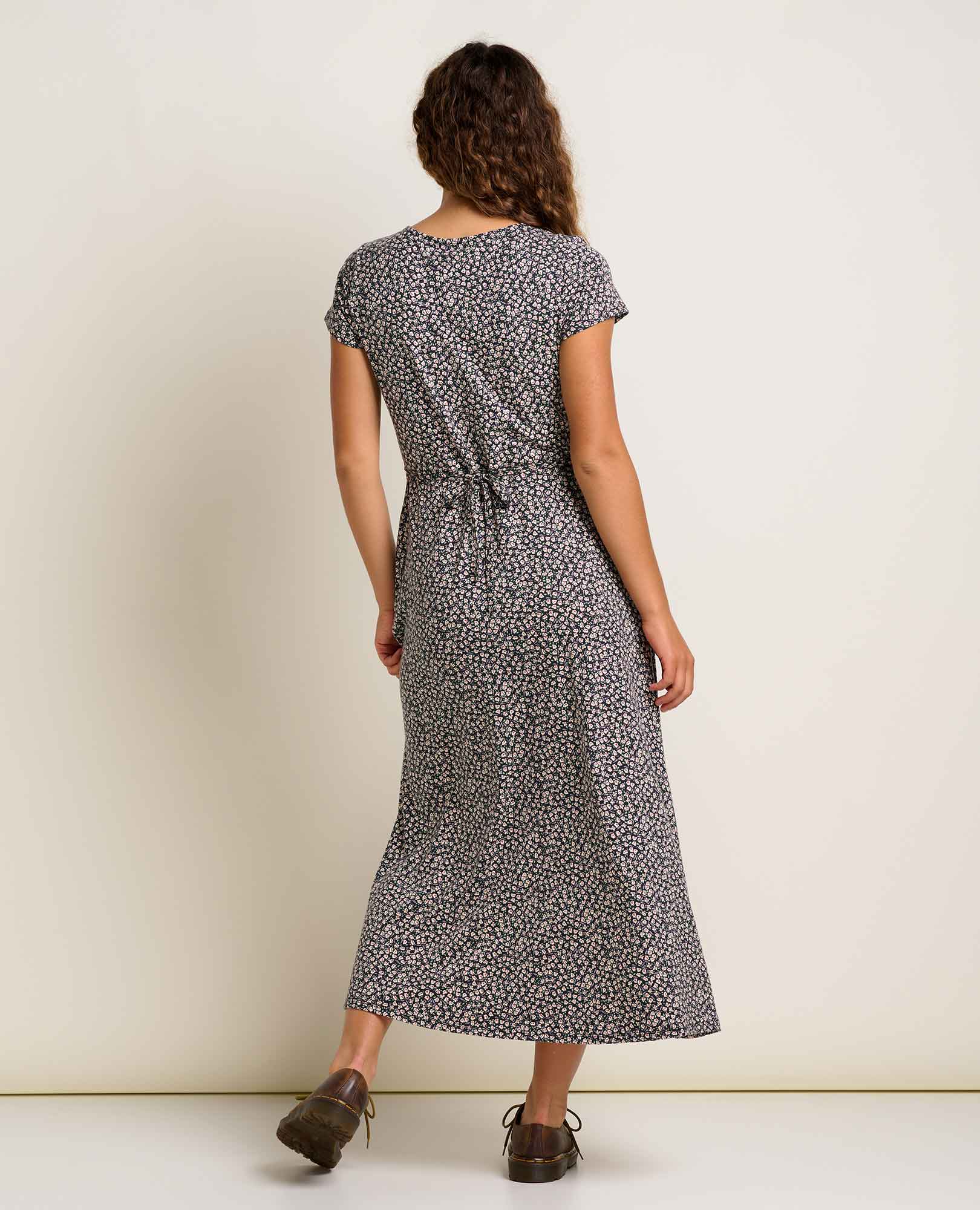 Rose Short Sleeve V-Neck Midi Dress | Soft with Stretch Toad&Co Rose Short Sleeve V-Neck Midi Dress | Soft with Stretch Toad&Co