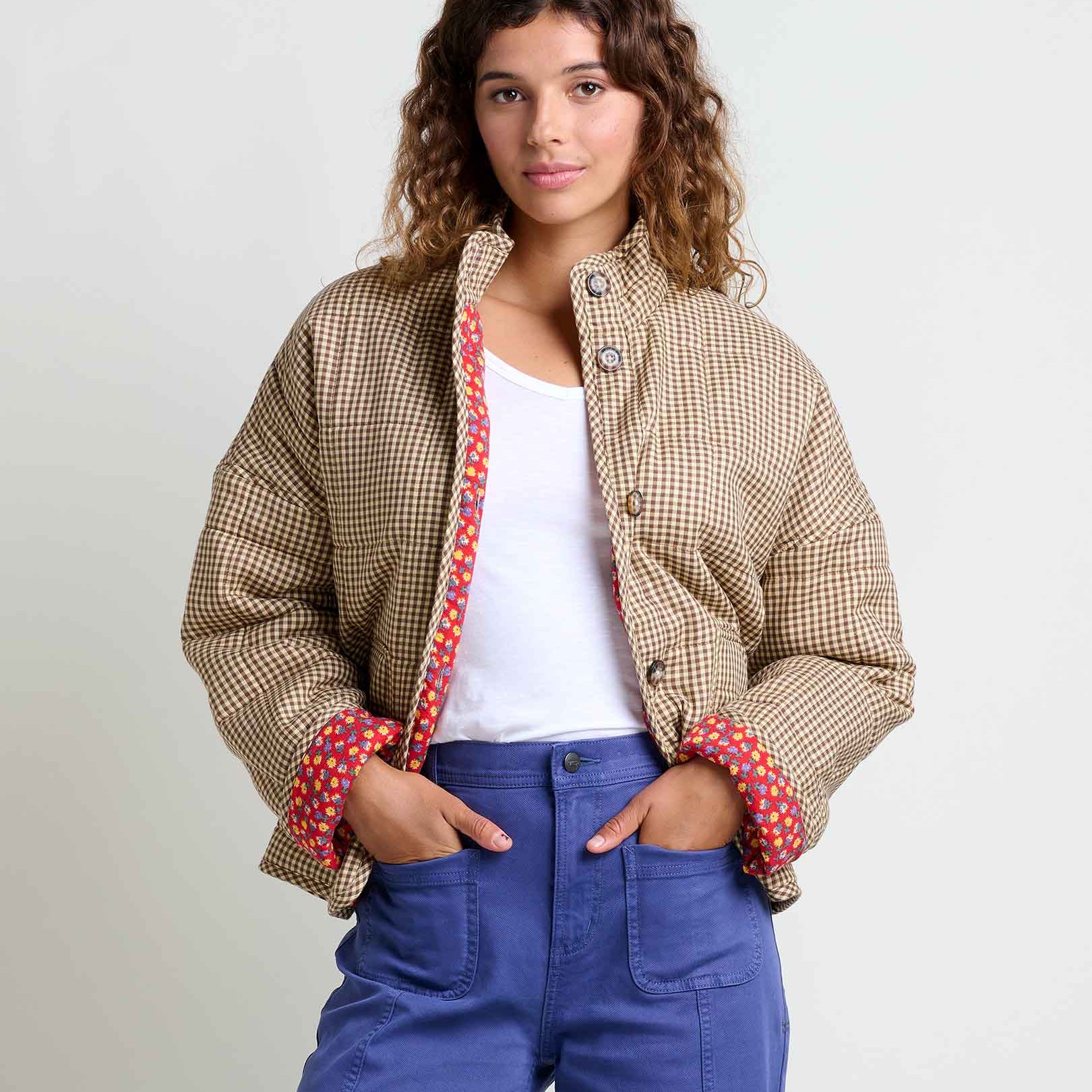 msg:Angelina is 5&#39;8&quot; and is wearing a size small.