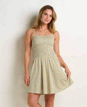 msg:Kristen is 5'8 1/2" and is wearing a size small.