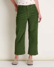 msg:Logan is 5'9 ½" and is wearing a size 6.