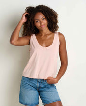 msg:Haylie is 5'8" and is wearing a size small.