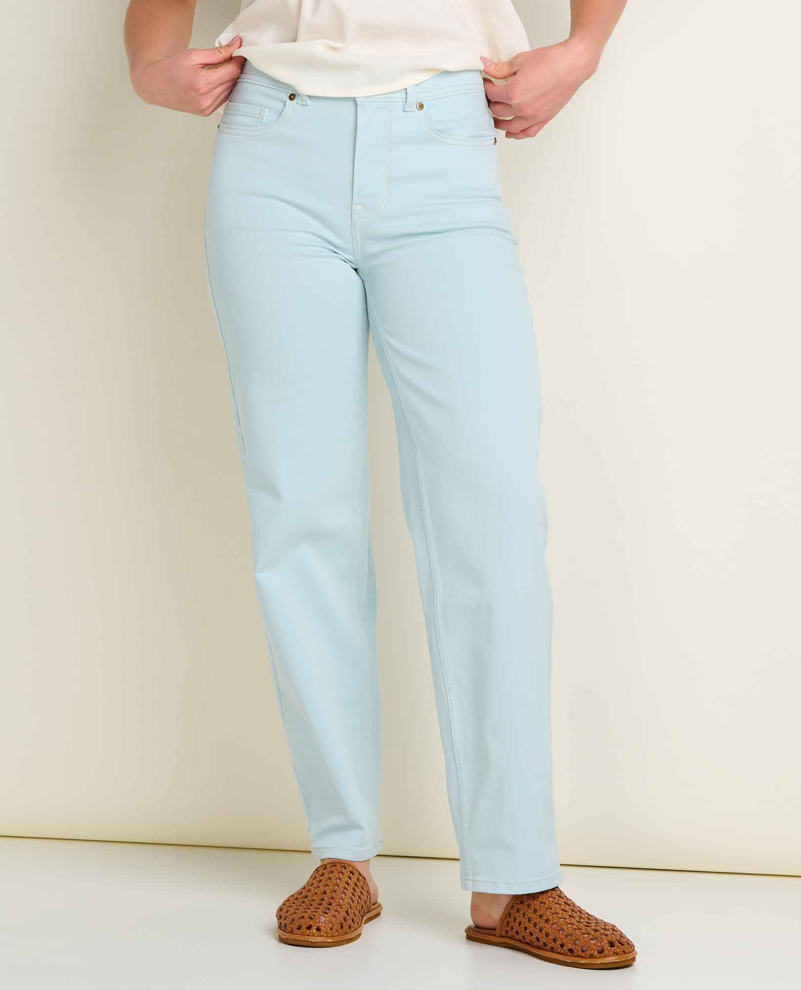 msg:Savanna is 5'9 ½" and is wearing a size 6.