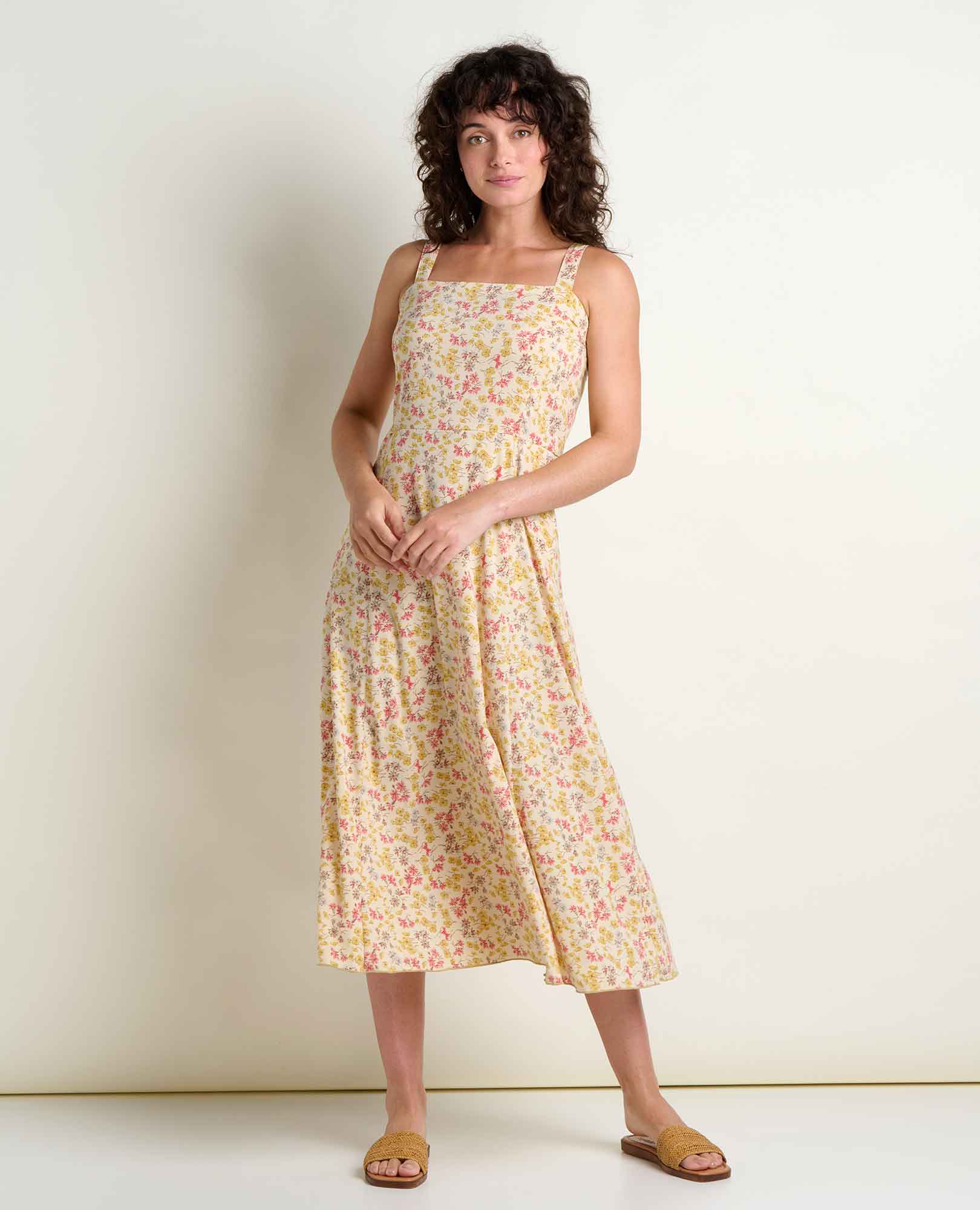 msg:Rayana is 5'9" and is wearing a size small.