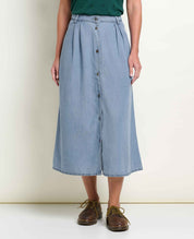 msg:Logan is 5'9 ½" and is wearing a size small.