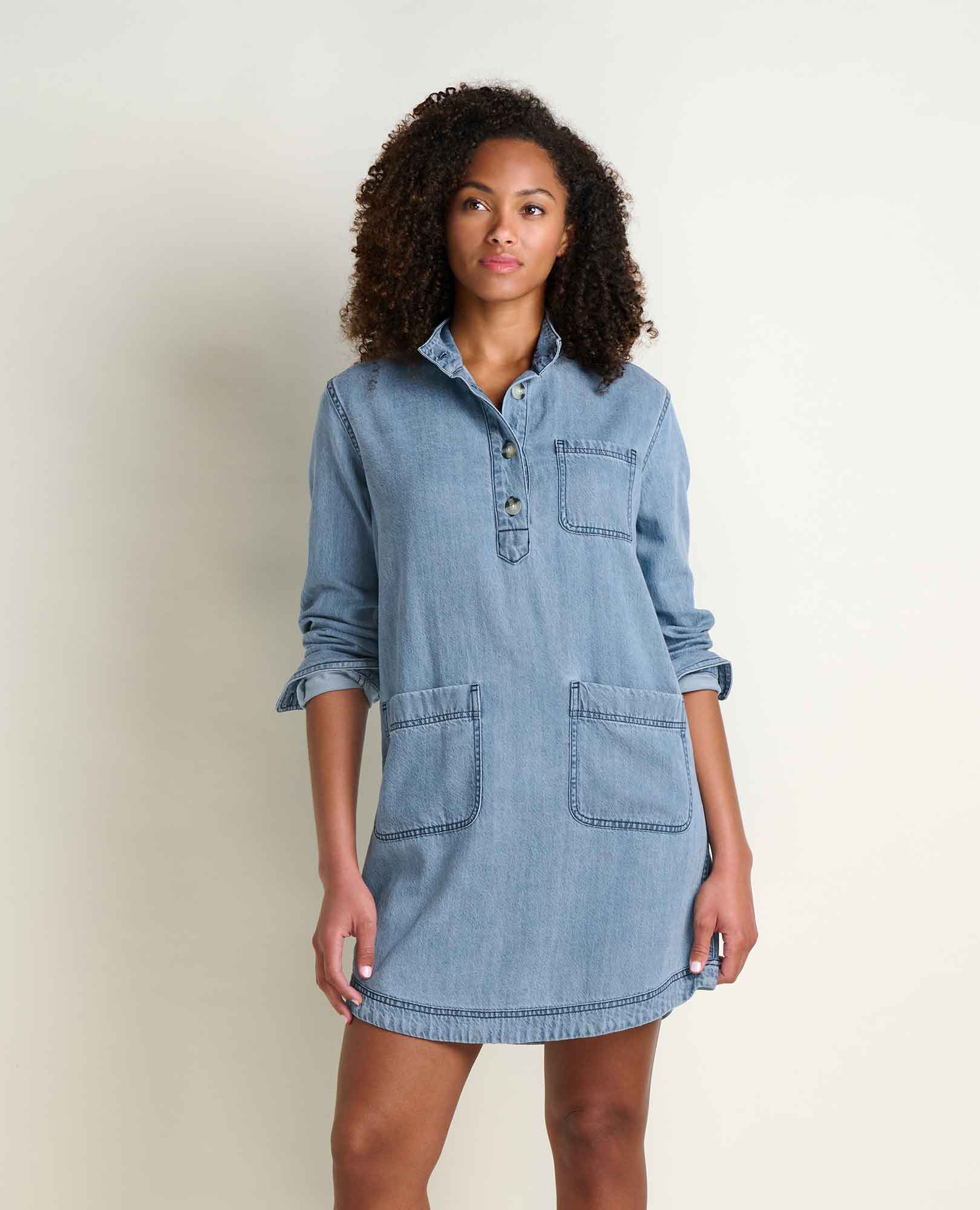 msg:Haylie is 5'8" and is wearing a size small.