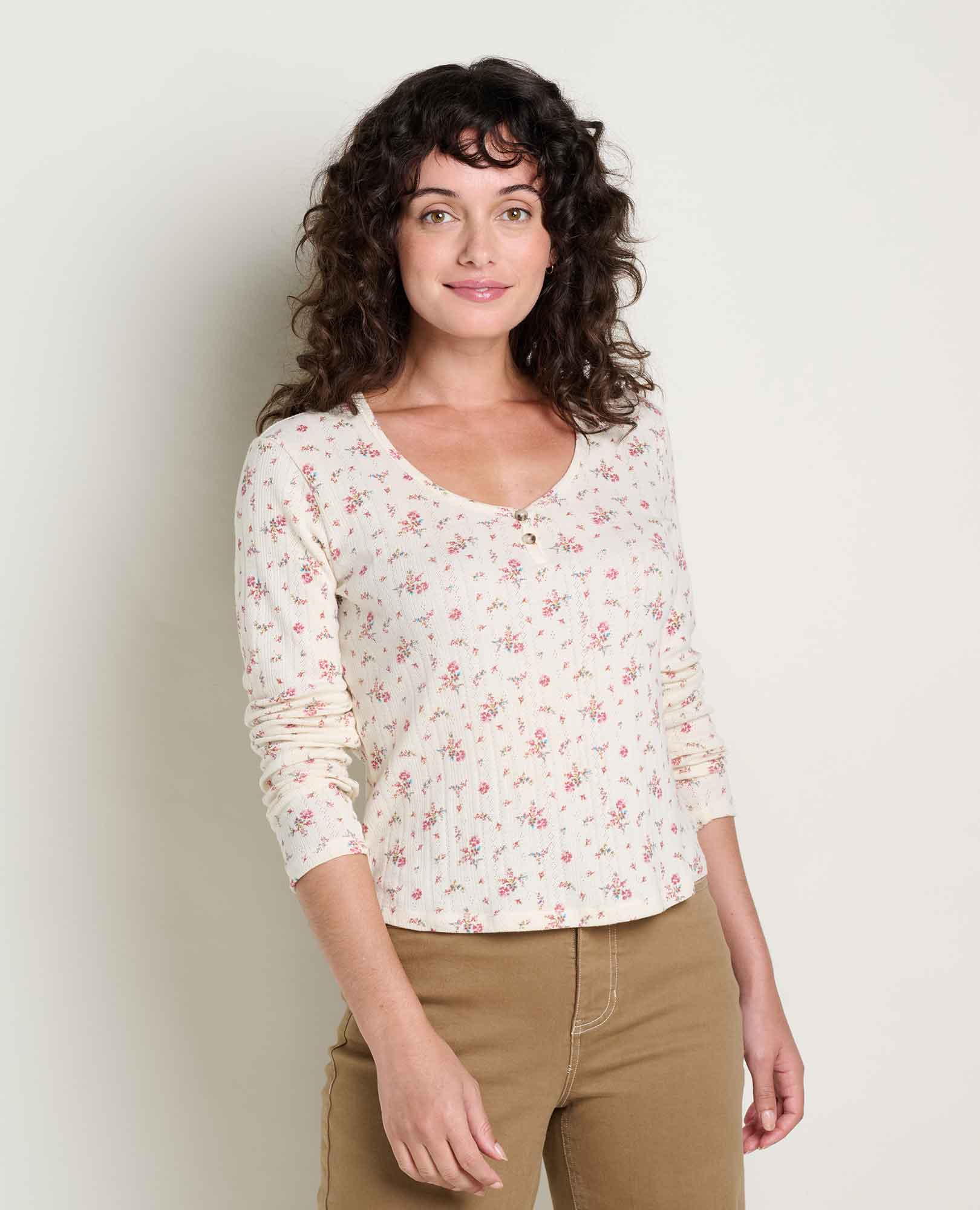 msg:Rayana is 5'9" and is wearing a size small.