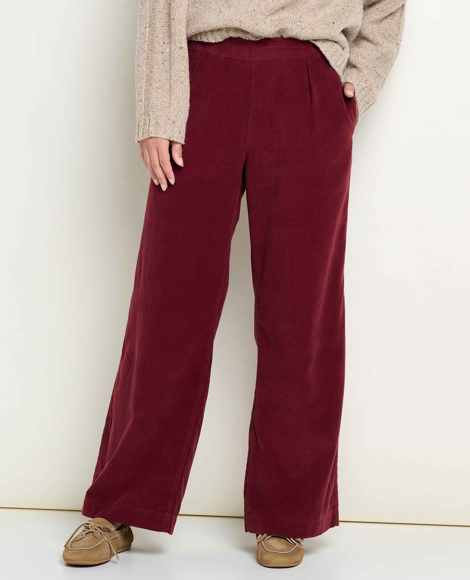 msg:Rayana is 5'9" and is wearing a size small.