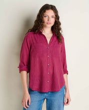 msg:Chloe is 5'10" and is wearing a size small.