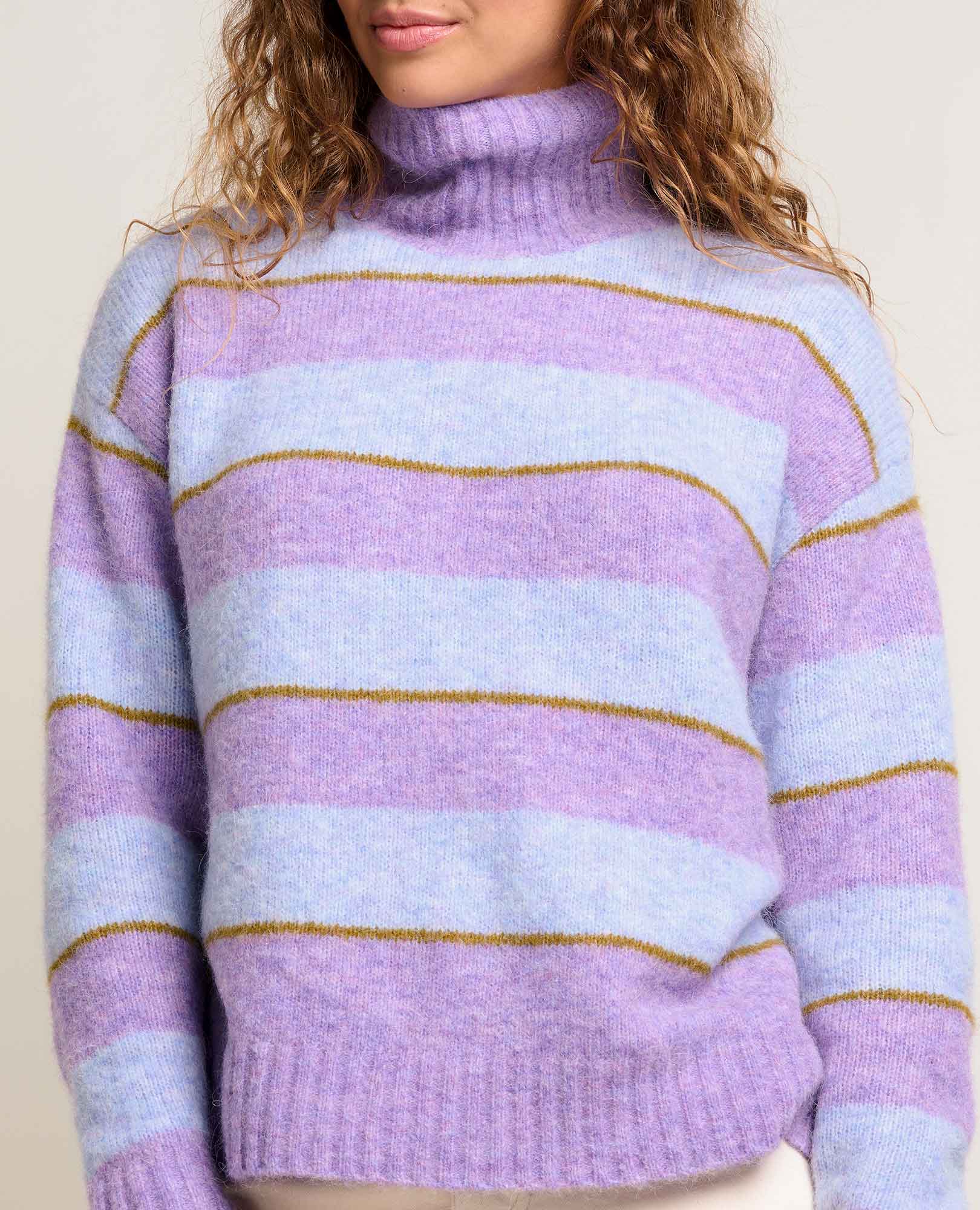 Toddy T-Neck Sweater