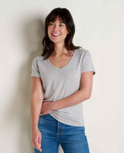 msg:Logan is 5'9 ½" and is wearing a size small.