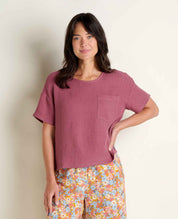 msg:Logan is 5'9 ½" and is wearing a size small.