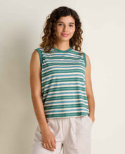 msg:Angelina is 5'8" and is wearing a size small.