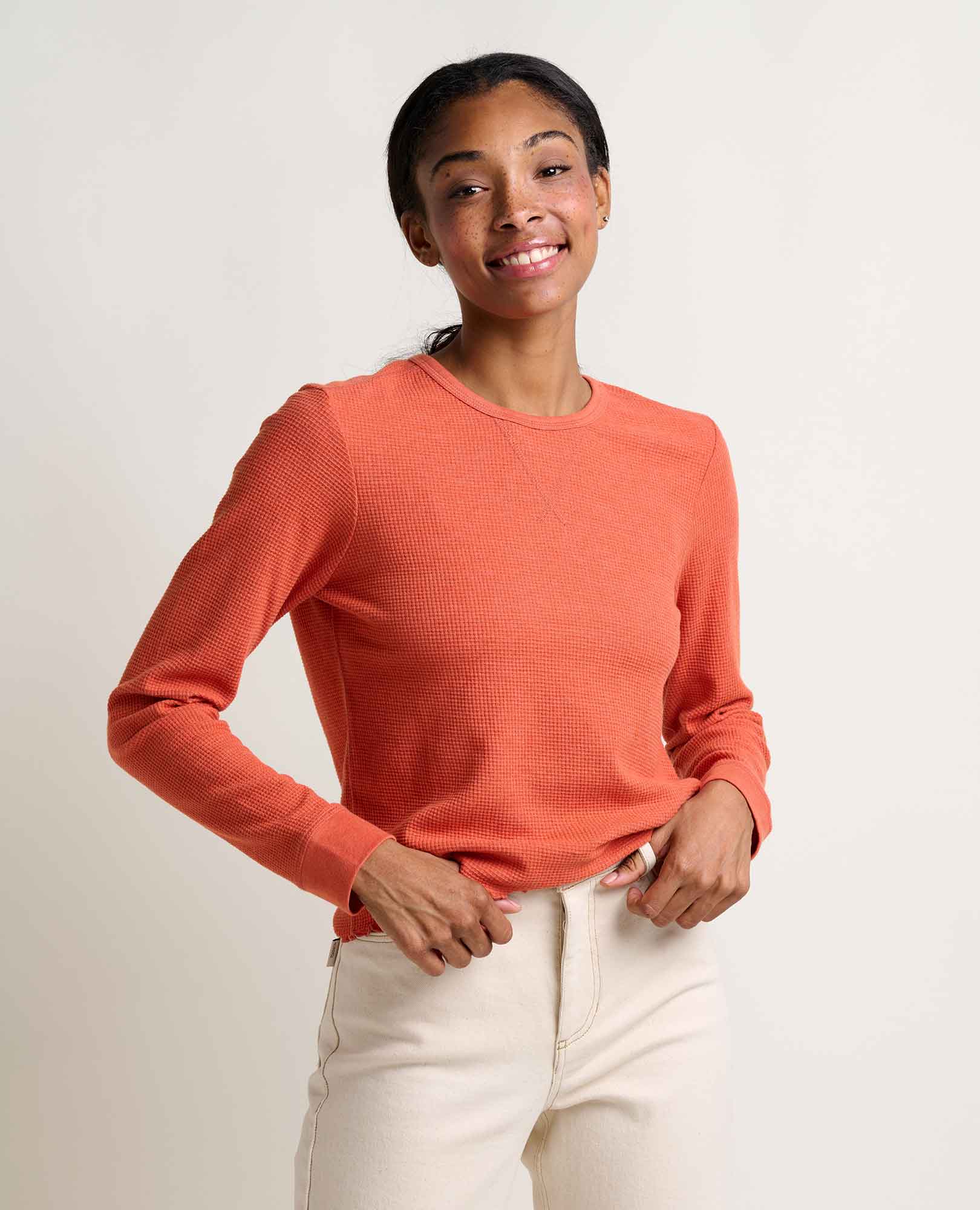 msg:Diamond is 5'9" and is wearing a size small.