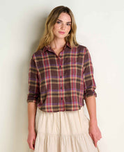 msg:Savanna is 5'9 ½" and is wearing a size small.