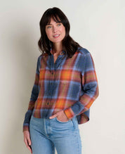 msg:Logan is 5'9 ½" and is wearing a size small.