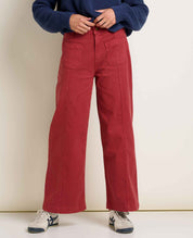 msg:Brook is 5'8" and is wearing a size 6.