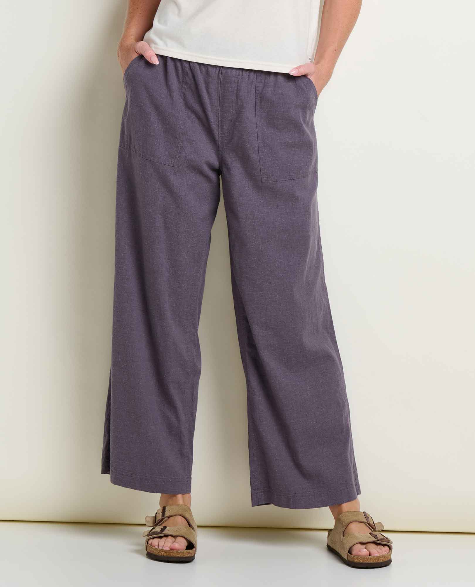 msg:Kristen is 5'8 1/2" and is wearing a size small.