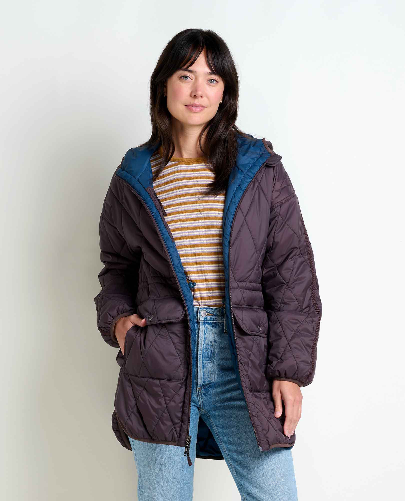 msg:Logan is 5'9 ½" and is wearing a size small.