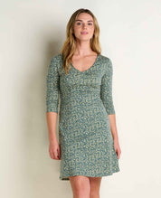 msg:Savanna is 5'9 ½" and is wearing a size small.