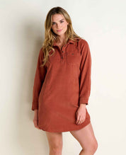 msg:Savanna is 5'9 ½" and is wearing a size small.