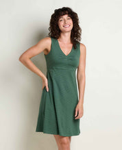 msg:Rayana is 5'9" and is wearing a size small.