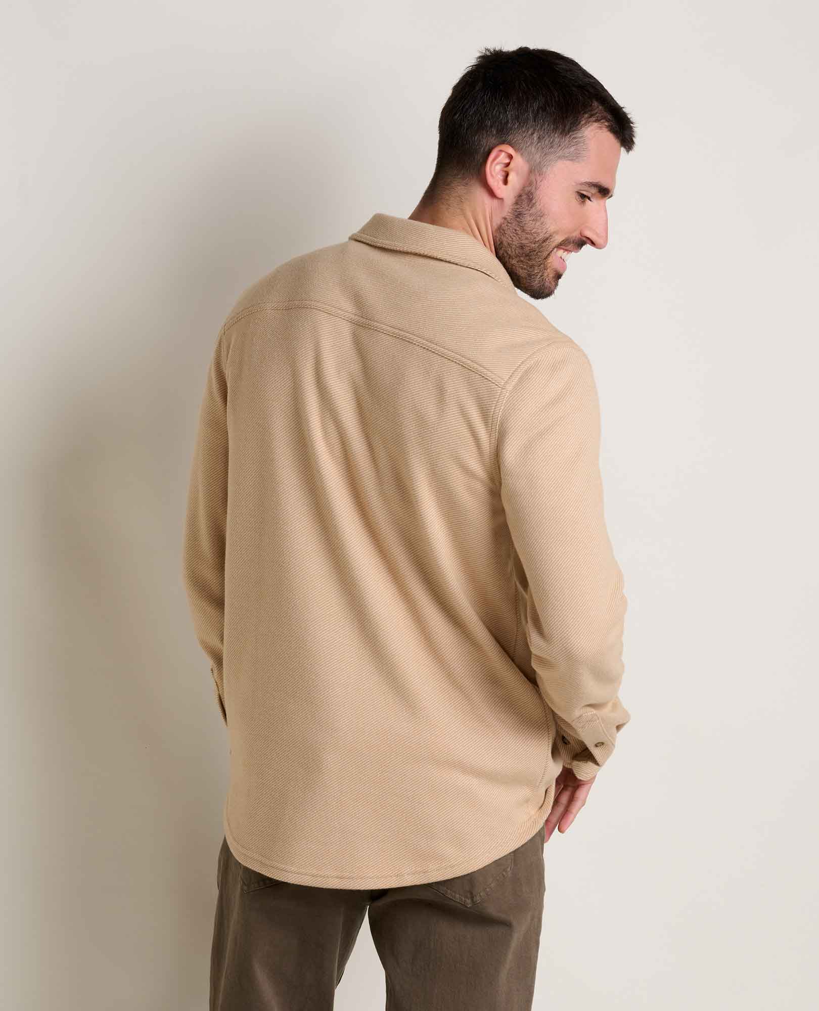 mens camel dress shirt Men's REGULAR FIT cotton shirt with buttoned pockets - camel V2 OM-SHCS-0146 | Ombre.com