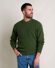 msg:Alessandro is 5'10 ½" and is wearing a size medium.