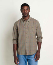 msg:Jamal is 6'2" and is wearing a size medium.