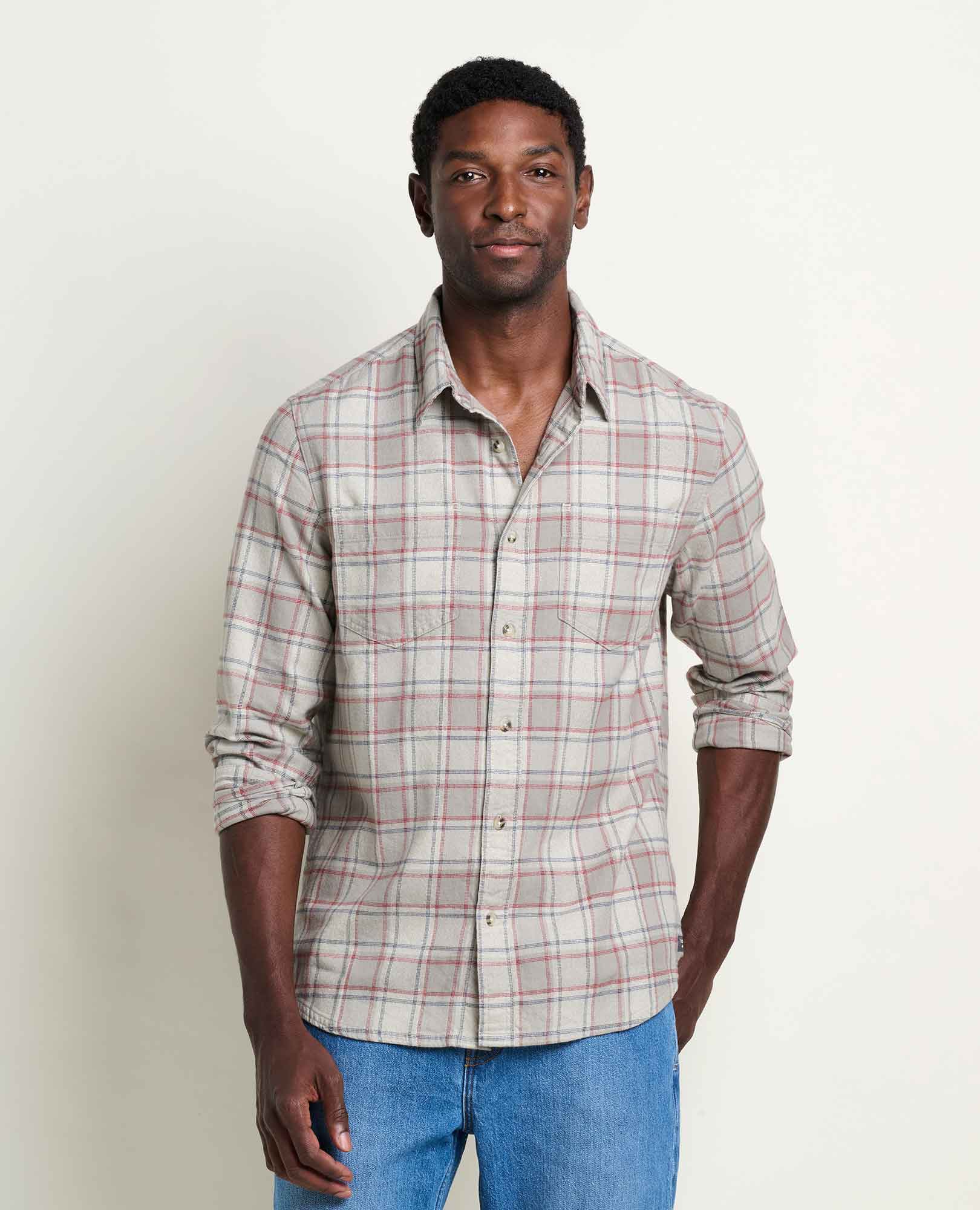 msg:Jamal is 6'2" and is wearing a size medium.