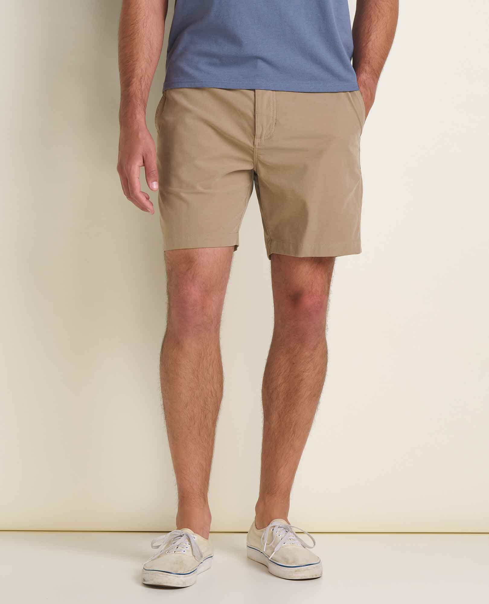 msg:Dale is 6'2" and is wearing a size 32.