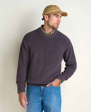 msg:Dale is 6'2" and is wearing a size medium.