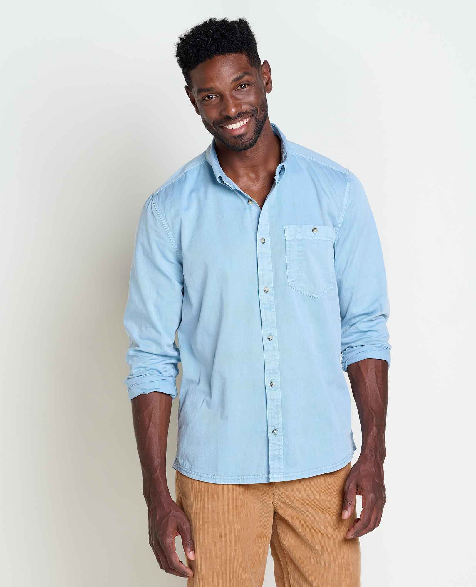 msg:Jamal is 6'2" and is wearing a size medium.