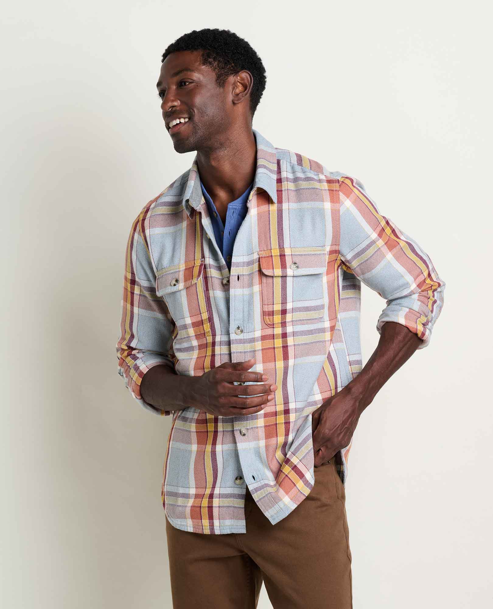 msg:Jamal is 6'2" and is wearing a size medium.