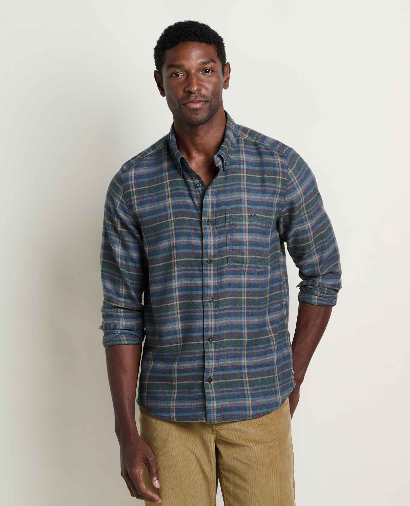 msg:Jamal is 6'2" and is wearing a size medium.